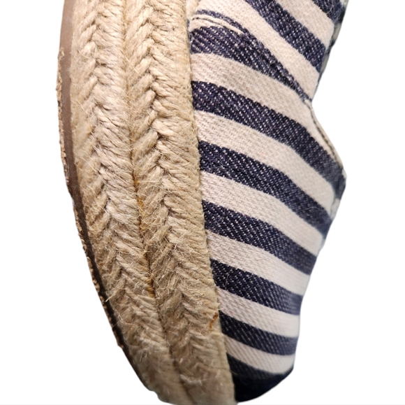 Victor Alfaro Navy & Cream Striped Espadrille Wedges Size 8.5 GUC - Picture 5 of 12